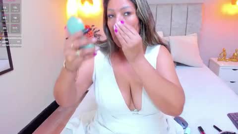 Snapshot of tutu_milf chatting on October 2025 07:14:02 PM Tutu online show from October 2025 07:14:02 PM