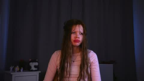 Shirlee online show from May 2026 02:10:01 PM