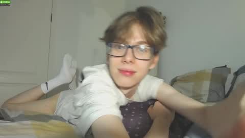 Snapshot of tuz94 chatting on December 2024 10:52:01 PM Dan online show from December 2024 10:52:01 PM