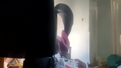 twe4kseeker online show from September 2025 12:27:02 PM