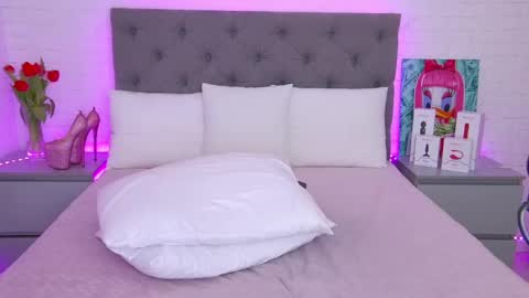 Hallie online show from March 2025 04:34:02 AM