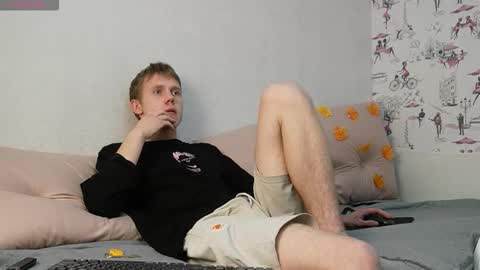 Angus online show from November 2025 07:05:01 PM