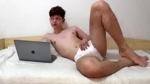 Snapshot of twink0dream chatting on May 2026 11:39:02 AM twink0dream online show from May 2026 11:39:02 AM
