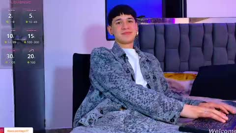 Snapshot of twink_daren chatting on July 2026 02:17:02 AM Mr Daren online show from July 2026 02:17:02 AM