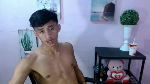 Snapshot of twink_michaelxxx chatting on July 2026 10:21:02 AM Michael online show from July 2026 10:21:02 AM