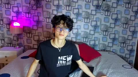 Snapshot of twink_sebas7 chatting on April 2026 12:21:02 PM Sebastin online show from April 2026 12:21:02 PM