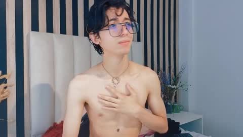Snapshot of twink_sebas7 chatting on May 2026 12:10:02 PM Sebastin online show from May 2026 12:10:02 PM