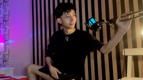 Snapshot of twink_sebas7 chatting on May 2026 12:24:01 PM Sebastin online show from May 2026 12:24:01 PM