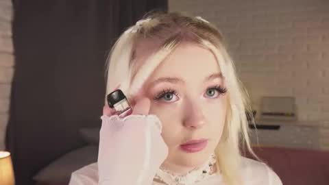 Snapshot of twinklefluff chatting on October 2025 04:08:01 PM twinklefluff online show from October 2025 04:08:01 PM