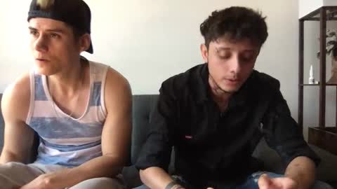 Derrick online show from October 2025 06:15:01 PM