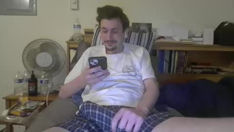 TwinkyMcgee online show from April 2026 06:00:02 AM