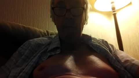 Leslie online show from June 2026 10:53:02 PM