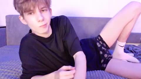 TwiShadow online show from June 2026 09:04:01 PM