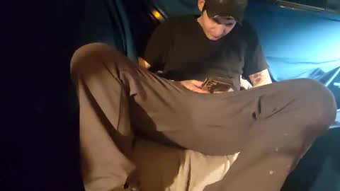 Snapshot of twistedblizzy chatting on January 2025 08:18:01 PM TwistedBlizzy online show from January 2025 08:18:01 PM