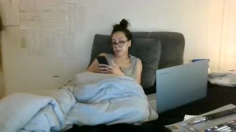 twizzytoxic22 online show from October 2025 06:51:01 PM