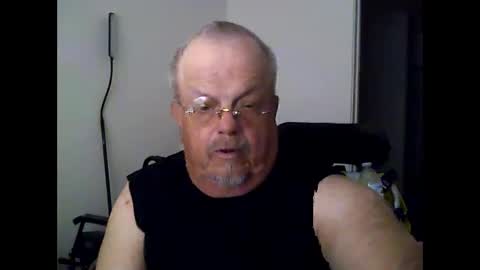 two_wheels_two_balls online show from May 2026 07:44:01 PM