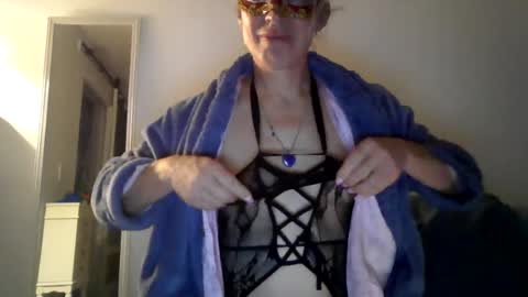 Snapshot of twoboobsonepenis chatting on June 2026 04:10:02 AM twoboobsonepenis online show from June 2026 04:10:02 AM