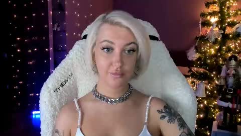 Miley online show from December 2024 12:38:01 PM