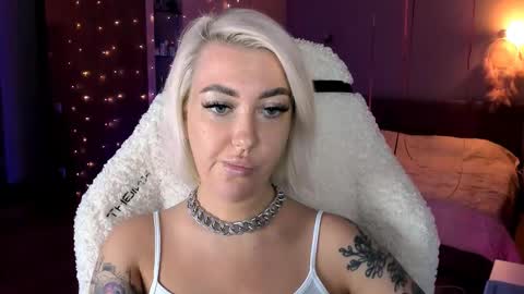 Miley online show from February 2025 03:42:02 PM