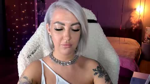 Miley online show from March 2025 06:22:01 PM