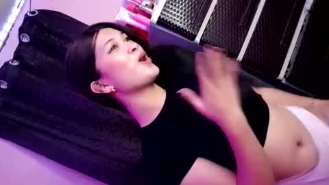 Snapshot of tyladine chatting on October 2025 03:35:02 PM tyladine online show from October 2025 03:35:02 PM