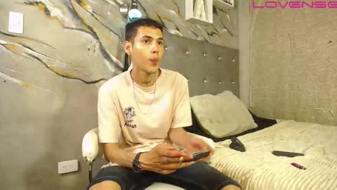 Snapshot of tyler_coopr chatting on October 2025 04:24:01 AM tyler cooper online show from October 2025 04:24:01 AM