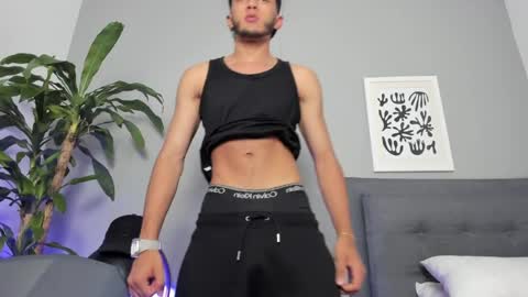 Tyler Fox online show from April 2026 10:12:01 PM