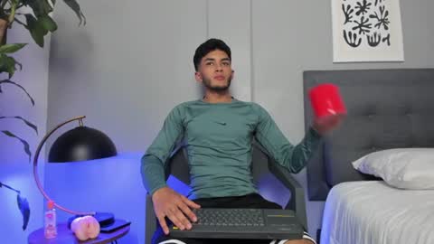 Tyler Fox online show from July 2026 11:24:01 PM