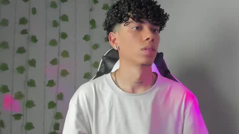 Snapshot of tyler_garcia_ chatting on February 2025 05:05:02 AM Tyler Garcia online show from February 2025 05:05:02 AM