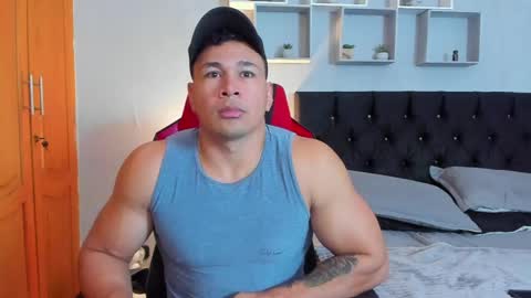 Snapshot of tyler_hank1 chatting on April 2026 01:03:02 PM tyler_hank1 online show from April 2026 01:03:02 PM