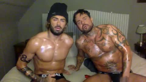 Snapshot of tylerjamesxxx_ chatting on October 2025 10:21:01 PM tylerjamesxxx_ online show from October 2025 10:21:01 PM