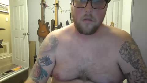 Snapshot of tylermizzan123 chatting on December 2024 10:16:01 PM tylermizzan123 online show from December 2024 10:16:01 PM