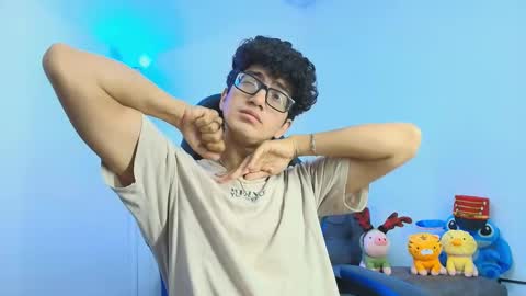   online show from December 2025 05:57:01 AM