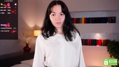 Lili online show from September 2025 07:14:02 PM