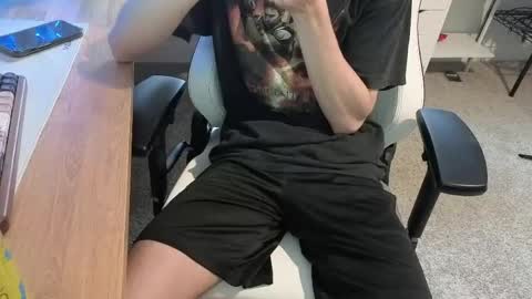 Snapshot of ufjsvskcn chatting on May 2026 12:57:01 PM Love Lain online show from May 2026 12:57:01 PM