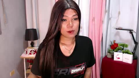 Snapshot of ugly_asianlover chatting on January 2025 05:37:02 AM rechelle online show from January 2025 05:37:02 AM