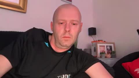 ukmatty3 online show from June 2026 09:39:01 PM