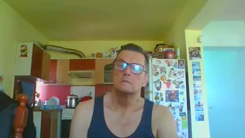 Snapshot of ulmeni4 chatting on April 2026 10:24:02 AM ulmeni4 online show from April 2026 10:24:02 AM