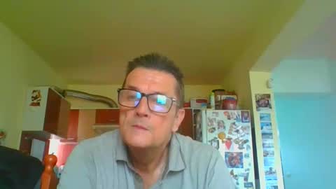 Snapshot of ulmeni4 chatting on May 2026 07:14:02 AM ulmeni4 online show from May 2026 07:14:02 AM