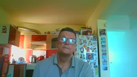 Snapshot of ulmeni4 chatting on May 2026 05:57:02 AM ulmeni4 online show from May 2026 05:57:02 AM