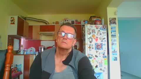Snapshot of ulmeni4 chatting on May 2026 03:08:02 PM ulmeni4 online show from May 2026 03:08:02 PM