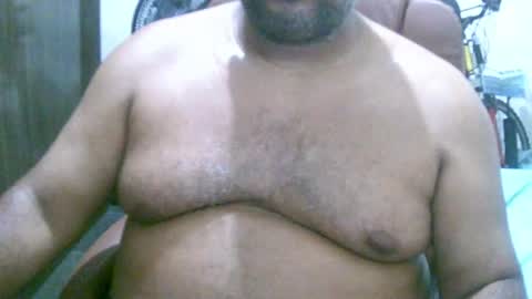 ulmo_br online show from February 2025 11:00:01 PM