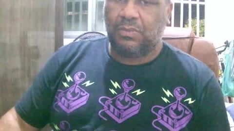 ulmo_br online show from October 2025 12:26:01 AM