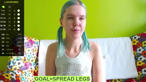 Snapshot of ultra_meow chatting on January 2025 10:29:02 AM Roxy online show from January 2025 10:29:02 AM