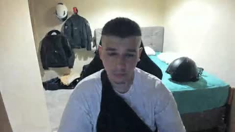 Snapshot of ulxer chatting on June 2026 05:28:01 PM hi im mike tyson - online show from June 2026 05:28:01 PM