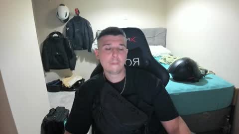 Snapshot of ulxer chatting on July 2026 07:20:02 PM hi im mike tyson - online show from July 2026 07:20:02 PM