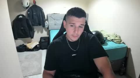 Snapshot of ulxer chatting on July 2026 07:16:01 PM hi im mike tyson - online show from July 2026 07:16:01 PM