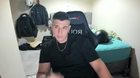 Snapshot of ulxer chatting on July 2026 09:20:01 PM hi im mike tyson - online show from July 2026 09:20:01 PM