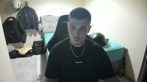 Snapshot of ulxer chatting on July 2026 08:00:01 PM hi im mike tyson - online show from July 2026 08:00:01 PM