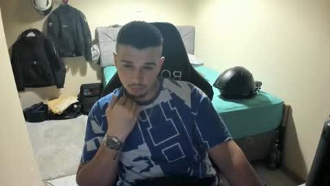 Snapshot of ulxer chatting on July 2026 07:43:01 PM hi im mike tyson - online show from July 2026 07:43:01 PM